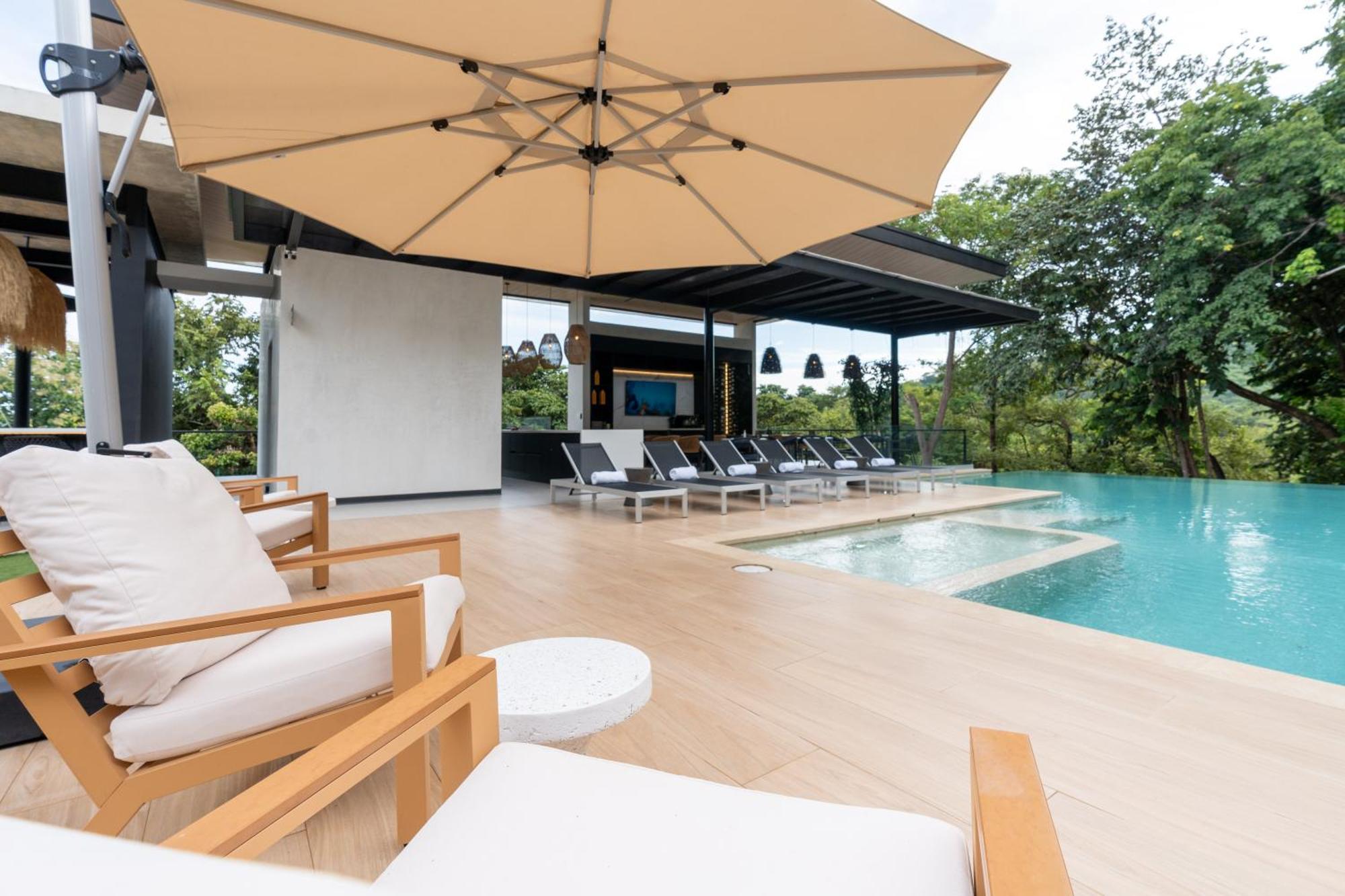 Epic Tamarindo Boutique Hotel Вильярреаль Экстерьер фото