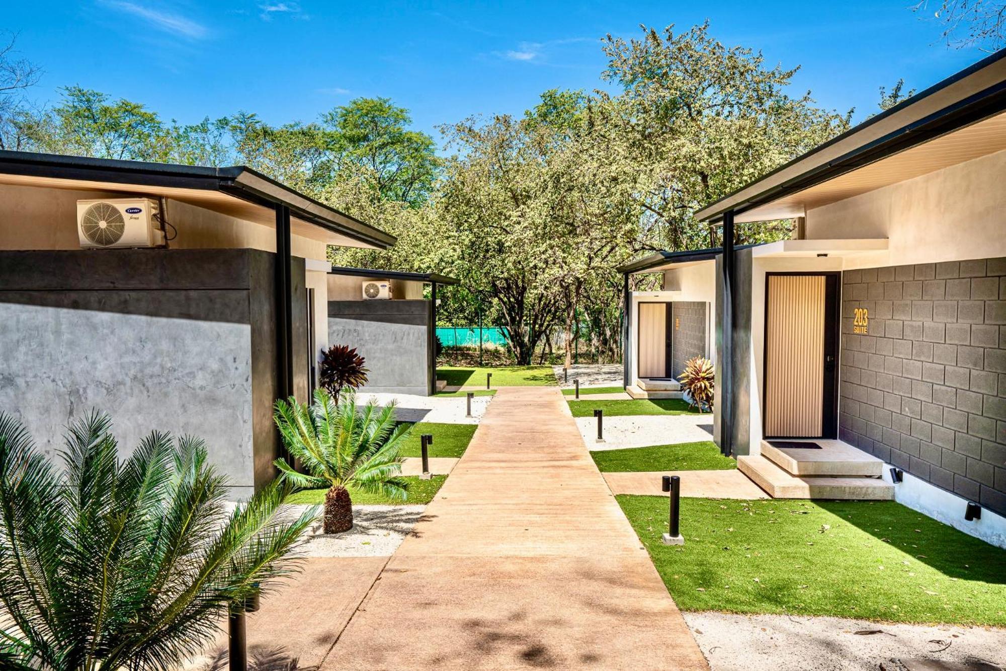 Epic Tamarindo Boutique Hotel Вильярреаль Экстерьер фото