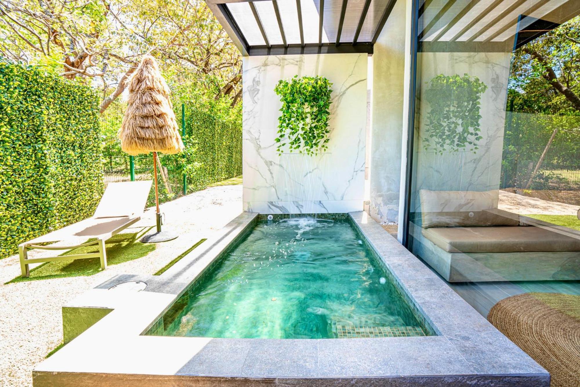 Epic Tamarindo Boutique Hotel Вильярреаль Экстерьер фото